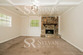10076 Silent Trail in Jonesboro, GA - Building Photo - Building Photo