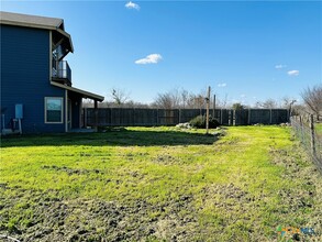 5024 S Old Bastrop Hwy in San Marcos, TX - Building Photo - Building Photo