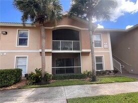8235 Ibis Club Dr in Naples, FL - Building Photo
