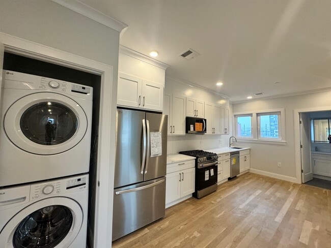 35 Gore St, Unit 2