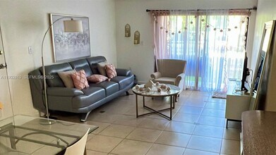 15550 SW 80th St in Miami, FL - Building Photo - Building Photo