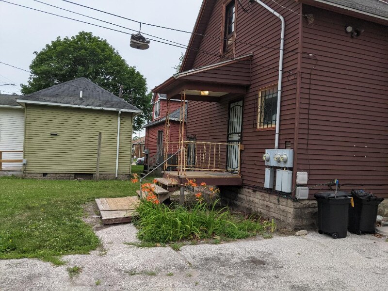 1316 S Michigan Ave in Saginaw, MI - Building Photo