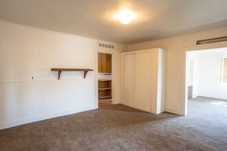 1227 Green Bay St in La crosse, WI - Building Photo - Building Photo