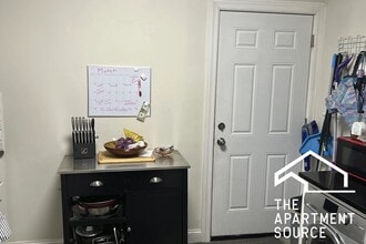 918 Green Bay Rd, Unit 2D in Winnetka, IL - Foto de edificio - Building Photo