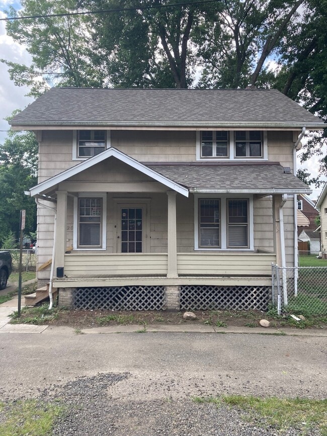 property at 1320 Wilson Pl NW