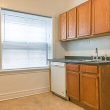 1615 Ridge Ave in Evanston, IL - Building Photo - Building Photo