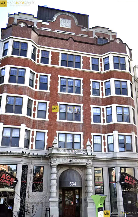 535 Commonwealth Ave, Unit #5A in Boston, MA - Foto de edificio