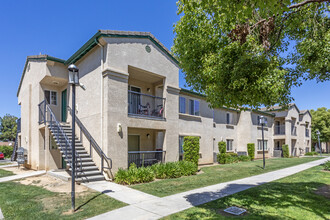 The Willows in Clovis, CA - Foto de edificio - Building Photo