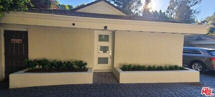 1258-1258 Coldwater Canyon Dr in Beverly Hills, CA - Building Photo - Building Photo
