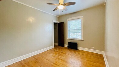 4211 N Linder Ave in Chicago, IL - Building Photo - Building Photo