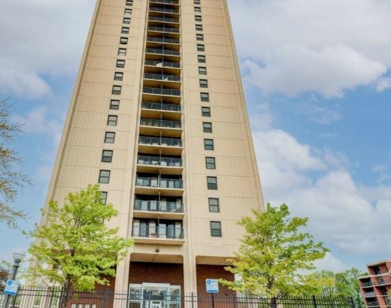 property at 3001 S Michigan Ave