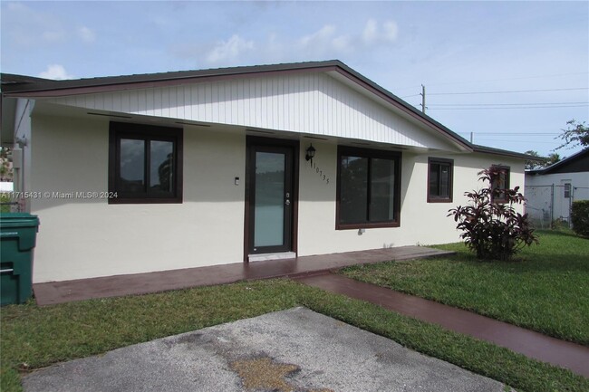 10735 SW 141st Ln in Miami, FL - Building Photo - Building Photo