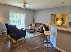 8011 Crane's Crossing Dr in Lewis Center, OH - Building Photo