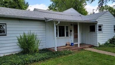 401 E Dixie St in Bloomington, IN - Building Photo - Building Photo