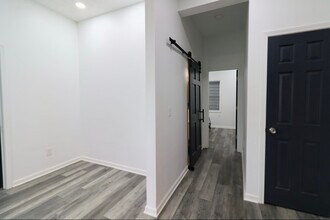 249 E Minnesota St in Indianapolis, IN - Building Photo - Building Photo