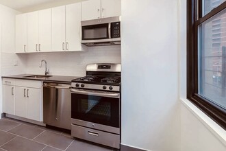 524 9th Ave, Unit 803 in New York, NY - Foto de edificio - Building Photo