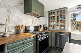 10 Greenwood St in Falmouth, MA - Building Photo - Building Photo