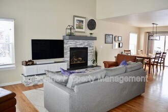 2335 Amberwood Ln in Colorado Springs, CO - Building Photo - Building Photo