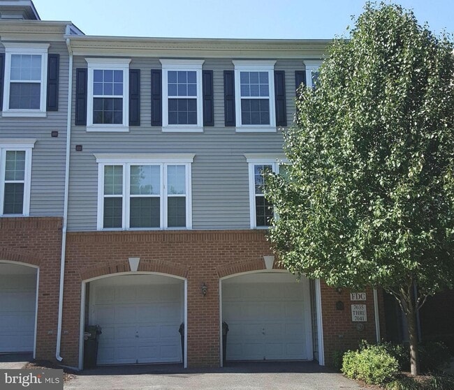 property at 7037 Huntley Run Pl