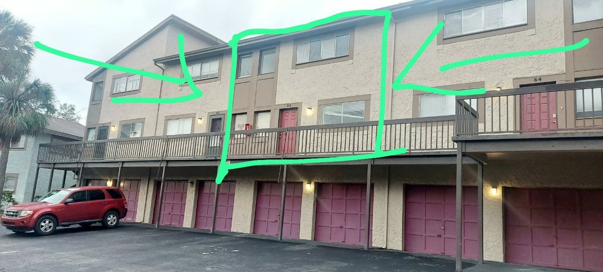 6321 Newtown Cir in Tampa, FL - Building Photo