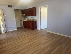 2046 NW 43 Terrace in Lauderhill, FL - Building Photo - Building Photo