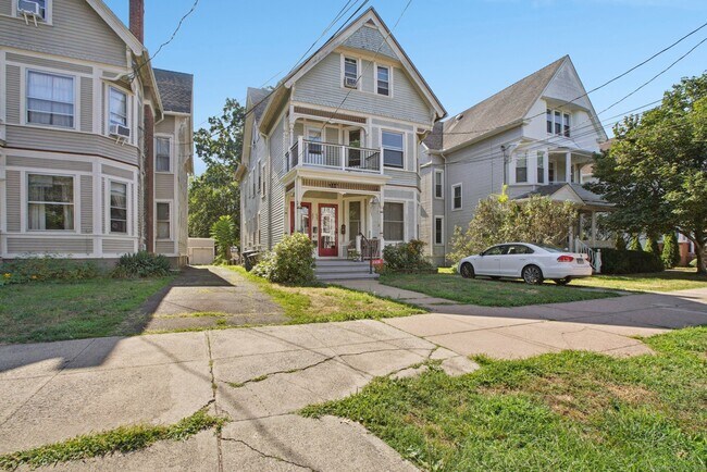 807 Orange St in New Haven, CT - Building Photo - Building Photo