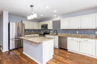 22046 Pelican Edge in San Antonio, TX - Foto de edificio - Building Photo