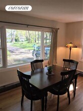 12 W Thomas St in Shelter Island, NY - Building Photo - Building Photo