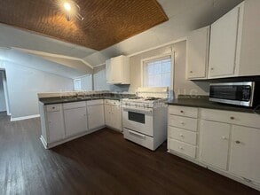 77 Sunset Ave in Glen Carbon, IL - Building Photo - Building Photo