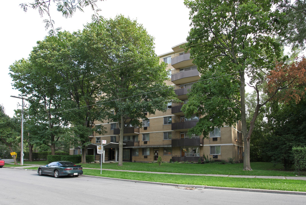 Brookdale Towers in Toronto, ON - Building Photo