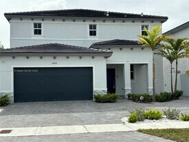 13612 SW 184th Ln in Quail Heights, FL - Building Photo