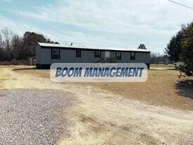 176 Brookston Rd in Henderson, NC - Building Photo