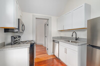 1848 E 89th St in Cleveland, OH - Building Photo - Interior Photo