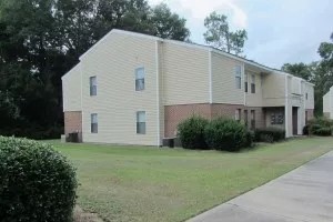 Georgian Woods Apartments in Douglas, GA - Foto de edificio - Building Photo