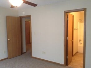 10928 Affirmed Dr in Indianapolis, IN - Building Photo - Building Photo