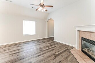 10253 Evening Hill Dr in Memphis, TN - Building Photo - Building Photo