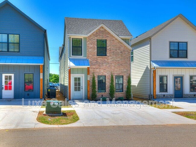 612 W 2nd St in Edmond, OK - Building Photo - Building Photo