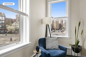 160 W 11th St in New York, NY - Building Photo - Building Photo