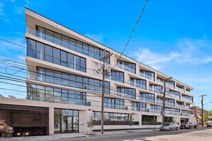 231 Hackensack Plank Rd in Weehawken, NJ - Building Photo