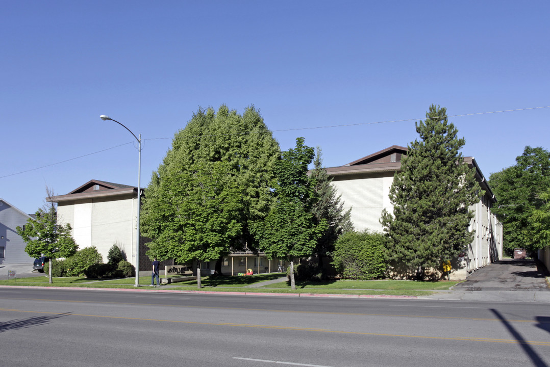 Brigham's Court in Provo, UT - Building Photo