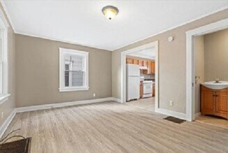 1112 E Ganson St in Jackson, MI - Building Photo - Building Photo