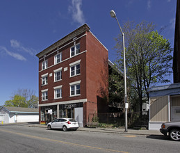 203 Pleasant St in Worcester, MA - Foto de edificio - Building Photo