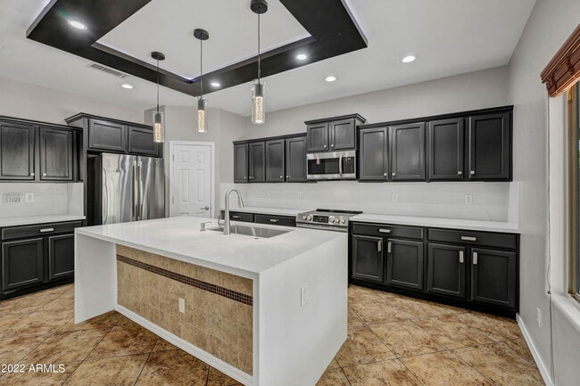 property at 2142 W Marconi Ave