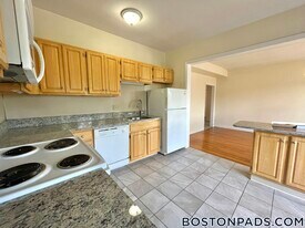 1131 Commonwealth Ave in Boston, MA - Building Photo