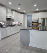 8917 Gypsy Palace Ct in Panama City Beach, FL - Foto de edificio - Building Photo