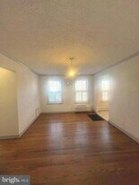 715 S Washington St in Alexandria, VA - Building Photo