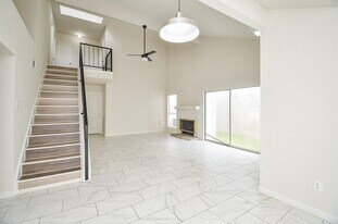 11818 Spring Grove Dr in Houston, TX - Building Photo