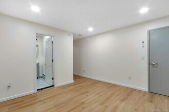 70 Van Ness St in Newburgh, NY - Building Photo - Building Photo