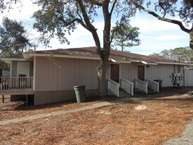 5209 Charbar Dr in Pensacola, FL - Building Photo