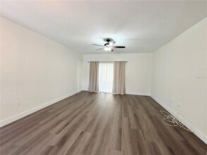 8502 Gablebend Way in Tampa, FL - Building Photo - Building Photo